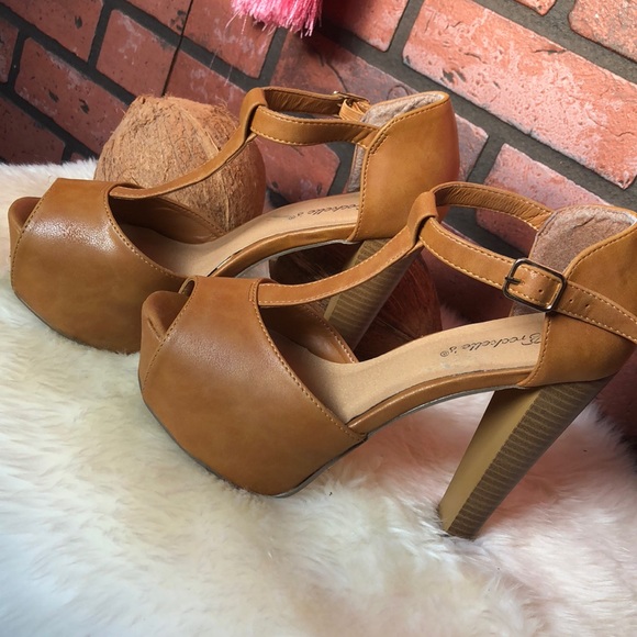 Platforms - Picture 2 of 2